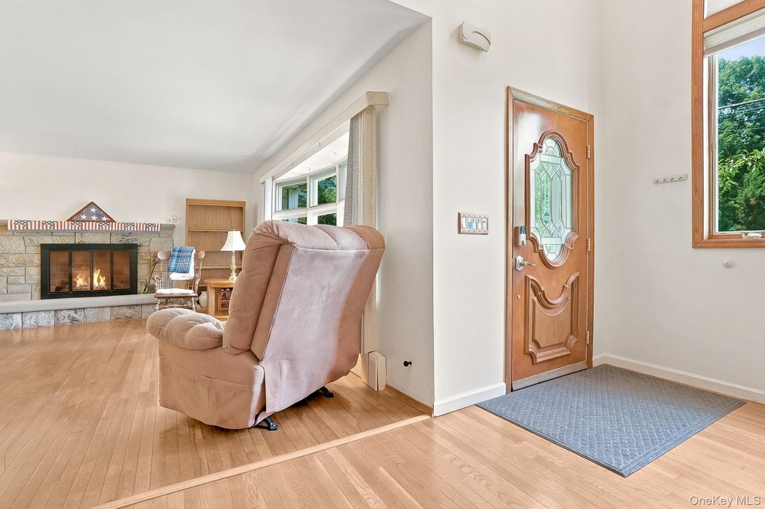 House in Thornwood, New York, United States 4 - 18498690