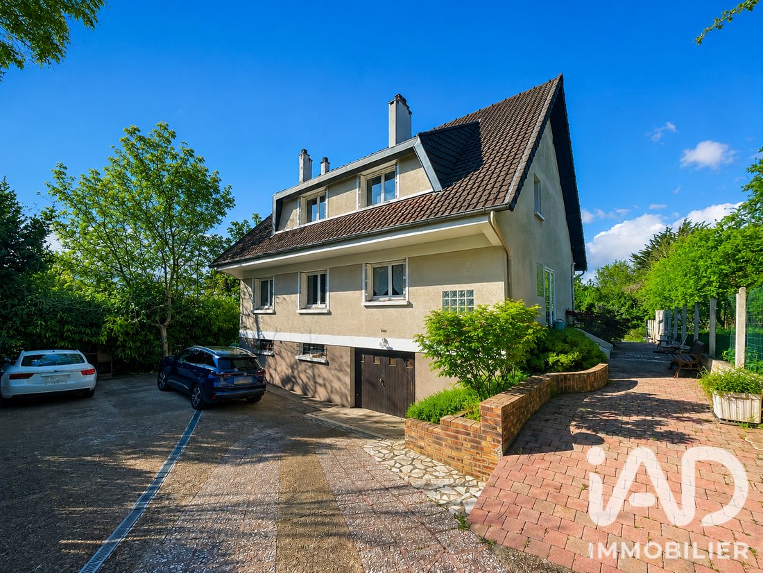 House in Montfermeil, Ile-de-France, France 1 - 18500978