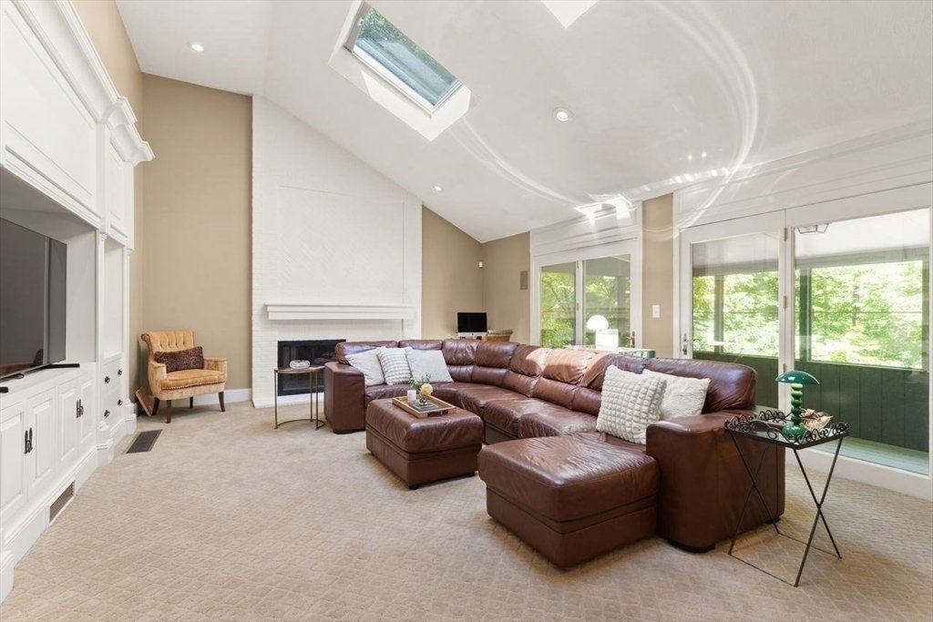 House in Sharon, Massachusetts, United States 4 - 18361367