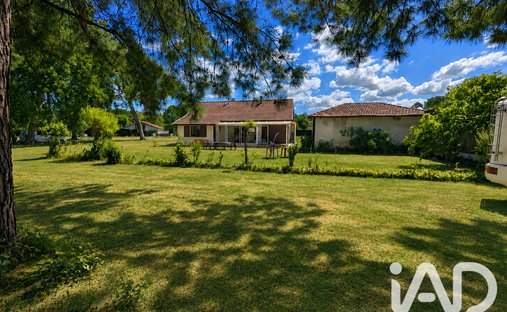 House in Biscarrosse, Nouvelle-Aquitaine, France 1