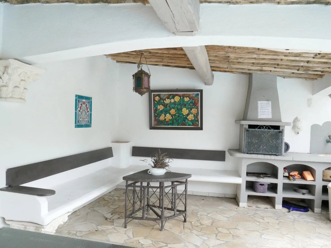 Villa in Ville-Les Saquedes-Le Bouillonnet, Sainte-Maxime, France 2 - 18498249