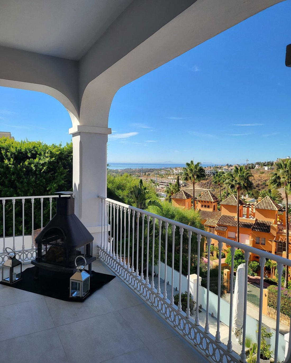 Villa in Benahavis, Andalusia, Spain 3 - 18498465