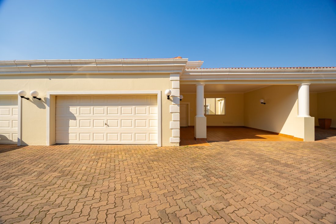 Apartment in Sunningdale, La Lucia, KwaZulu-Natal 4 - 18498401