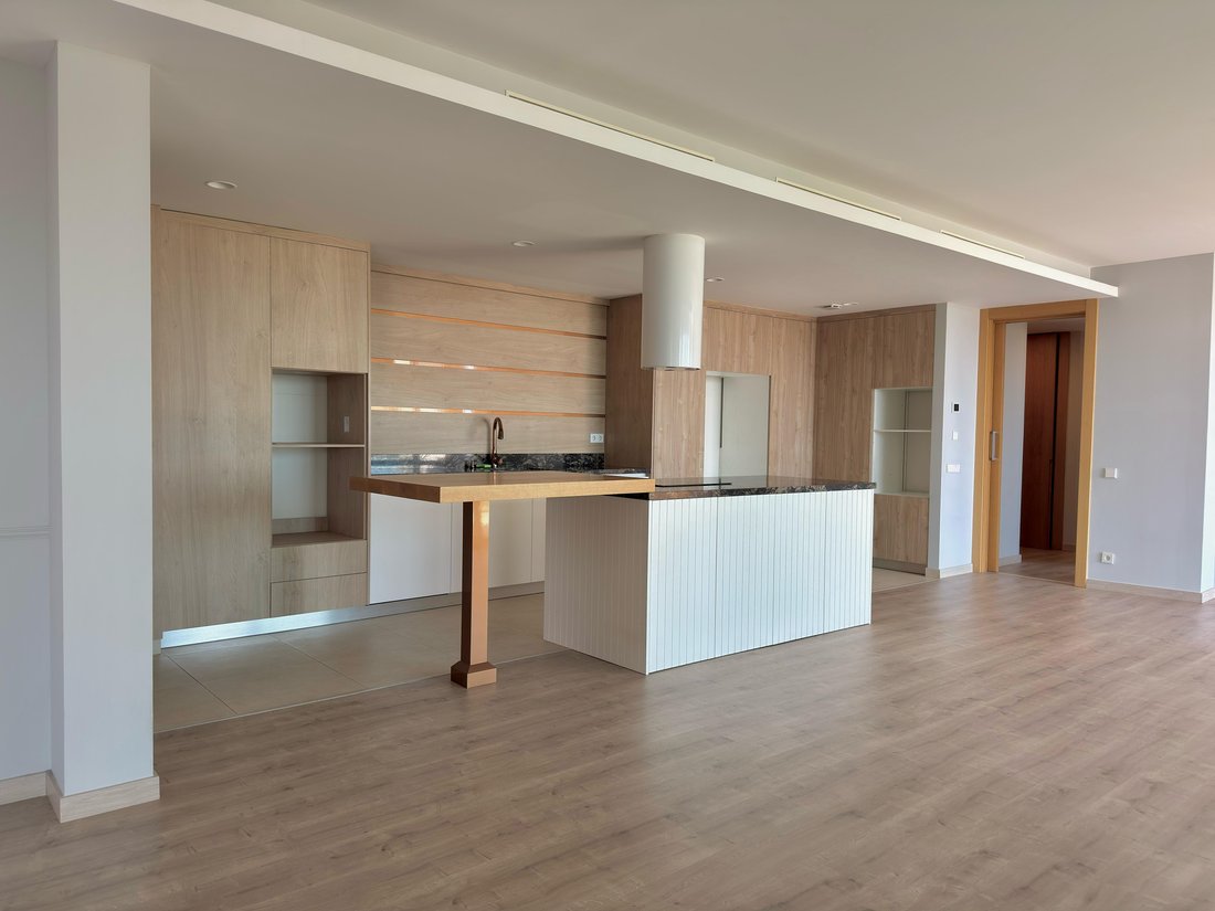 Apartment in Benahavis, Andalusia, Spain 3 - 18498575