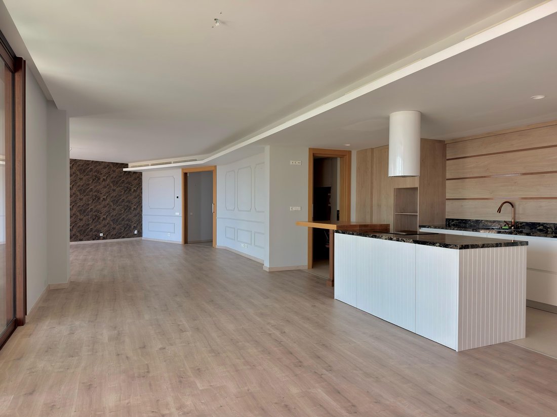 Apartment in Benahavis, Andalusia, Spain 2 - 18498575