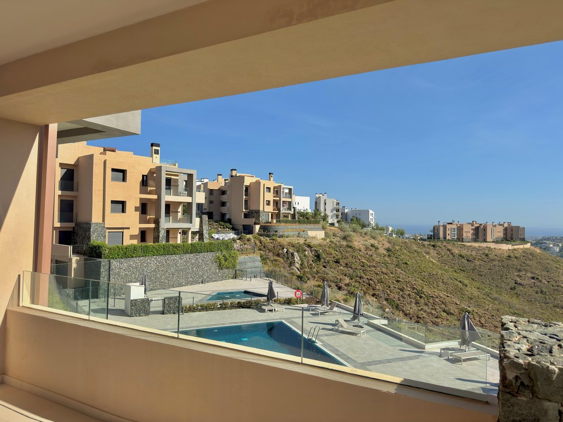 Apartment in Benahavis, Andalusia, Spain 1 - 18498575
