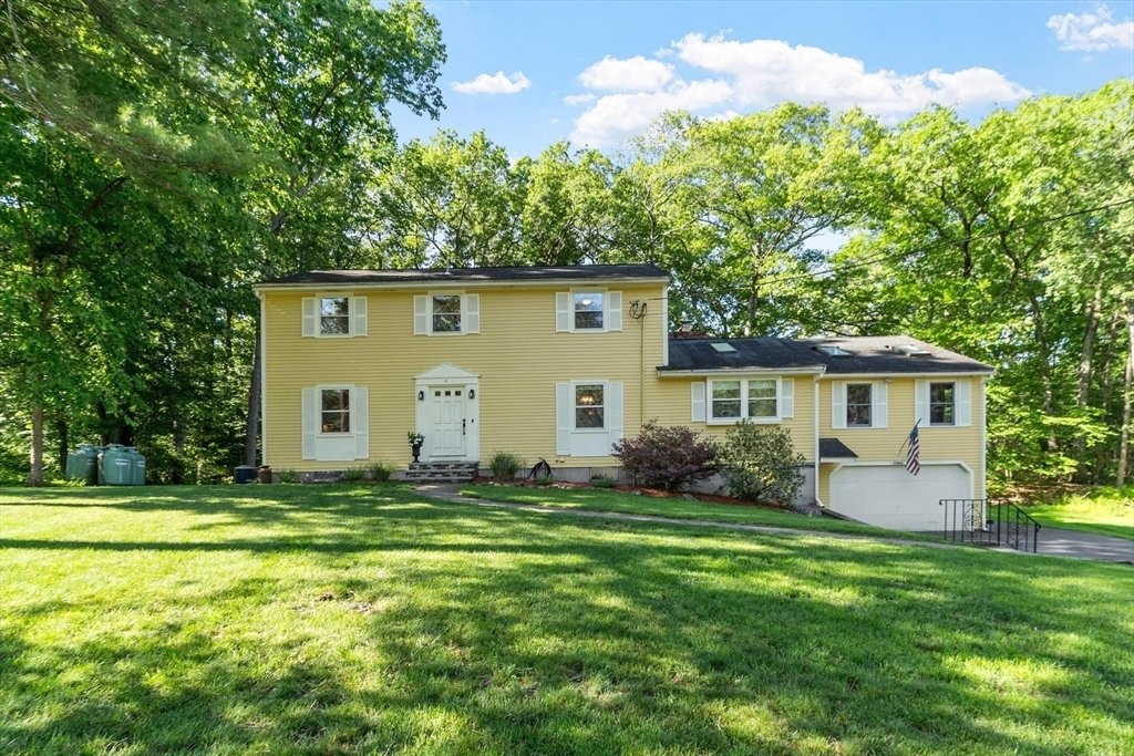 House in Andover, Massachusetts, United States 1 - 18080943