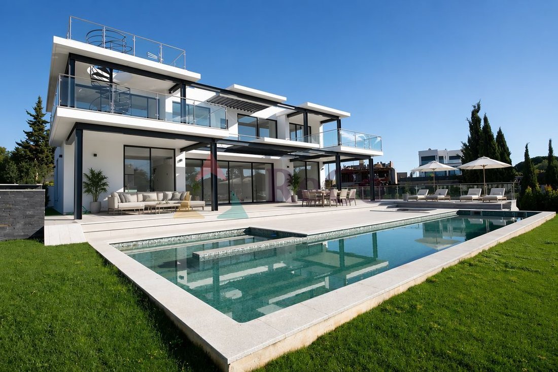 Villa in Olhos de Agua, Algarve, Portugal 2 - 16544582