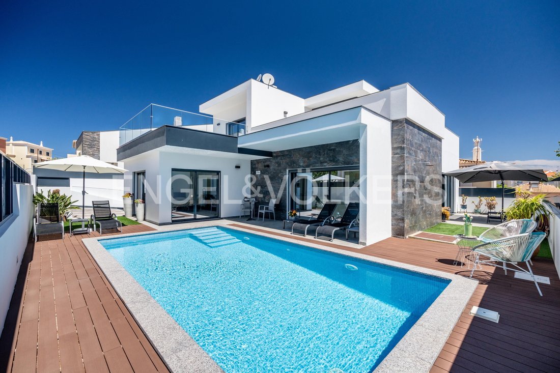 Villa in Portimao, Algarve, Portugal 1 - 18498505