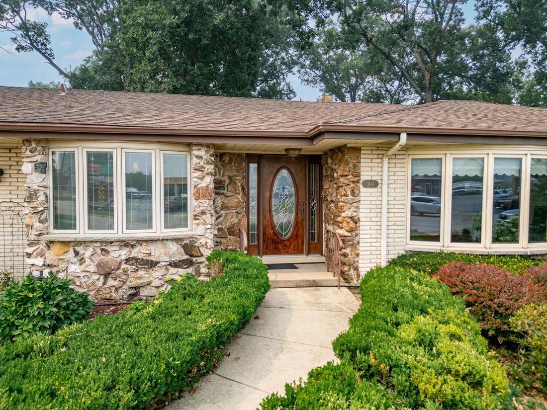 House in Roselle, Illinois, United States 2 - 18498586