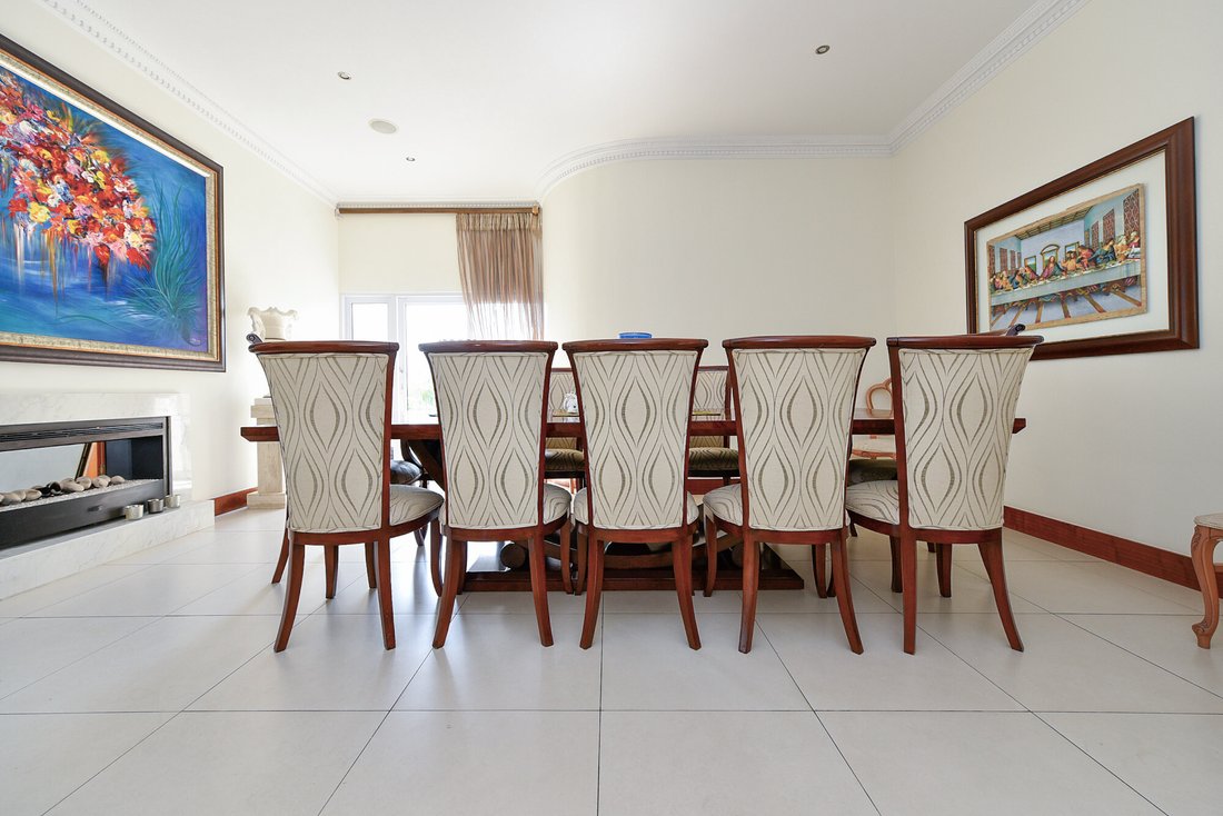 Country House in Bedford Gardens, Gauteng, South Africa 4 - 18498409