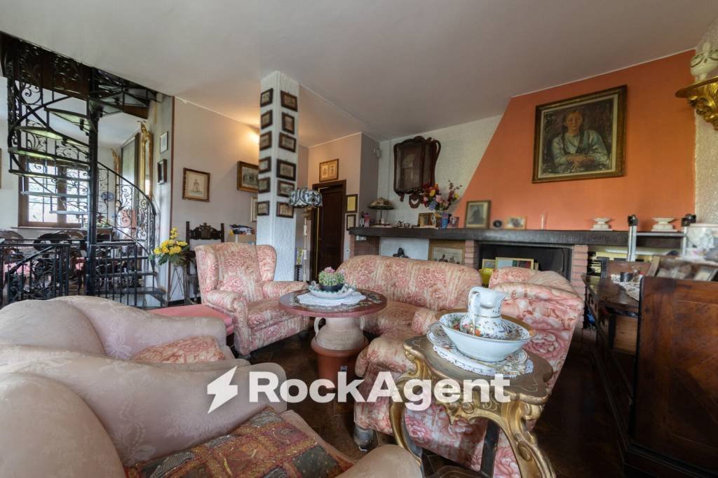 Villa in Camparada, Lombardy, Italy 4 - 18498431