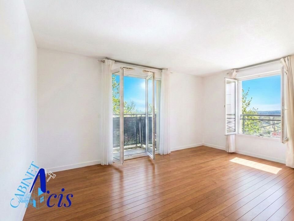 Apartment in Centre, Nanterre, France 1 - 18498370