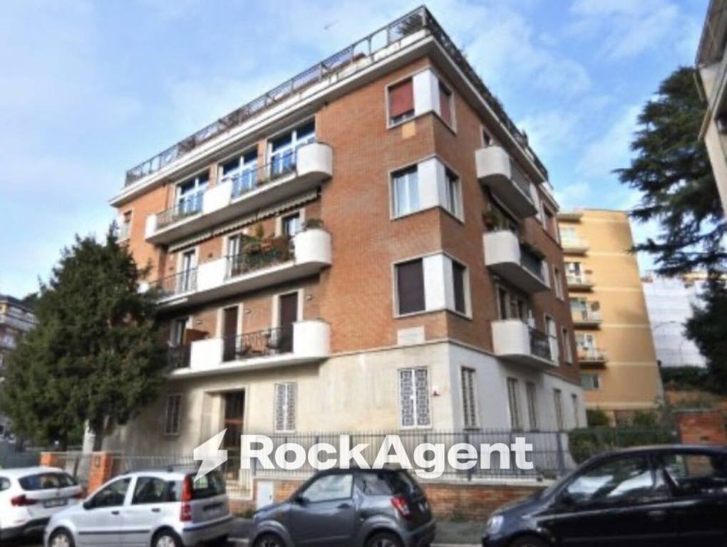 Apartment in Balduina, Rome, Lazio 1 - 18498417