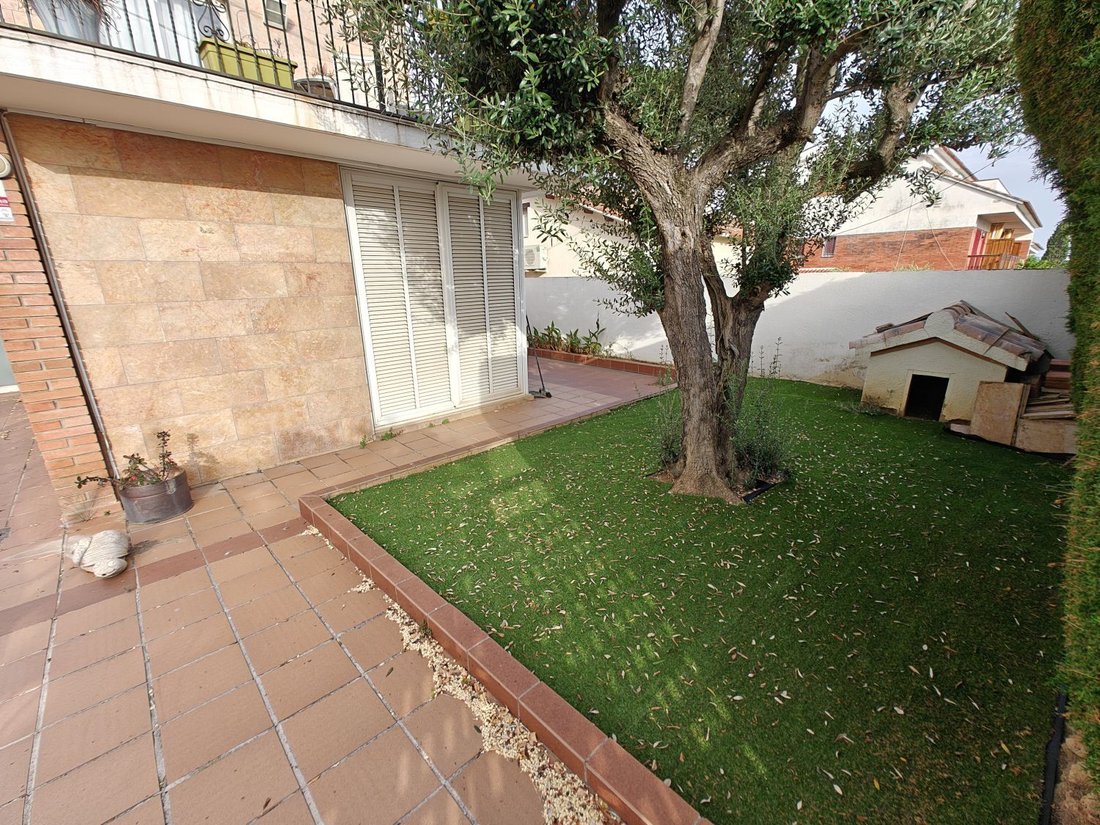 House in Premia de Mar, Catalonia, Spain 2 - 18498438