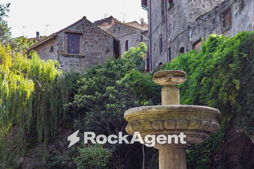 Historic Center, Viterbo, Lazio 3 - 18498400