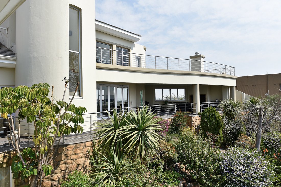 Country House in Bedford Gardens, Gauteng, South Africa 2 - 18498409