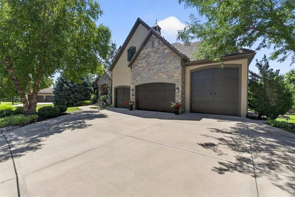 House in Overland Park, Kansas, United States 2 - 18498707