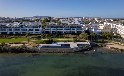 Apartamento en Moncarapacho, Algarve, Portugal 1