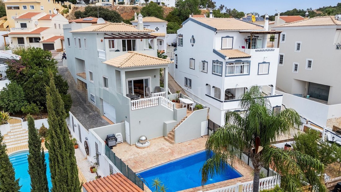 Villa in Loule (Sao Clemente), Algarve, Portugal 5 - 16295811