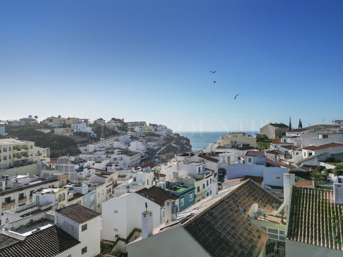 Townhouse in Carvoeiro, Algarve, Portugal 1 - 18498785