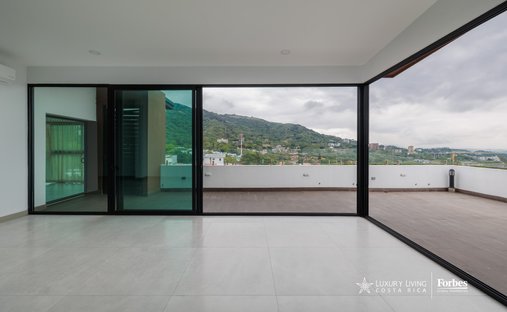Penthouse in San Rafael de Escazú, San José Province, Costa Rica 1