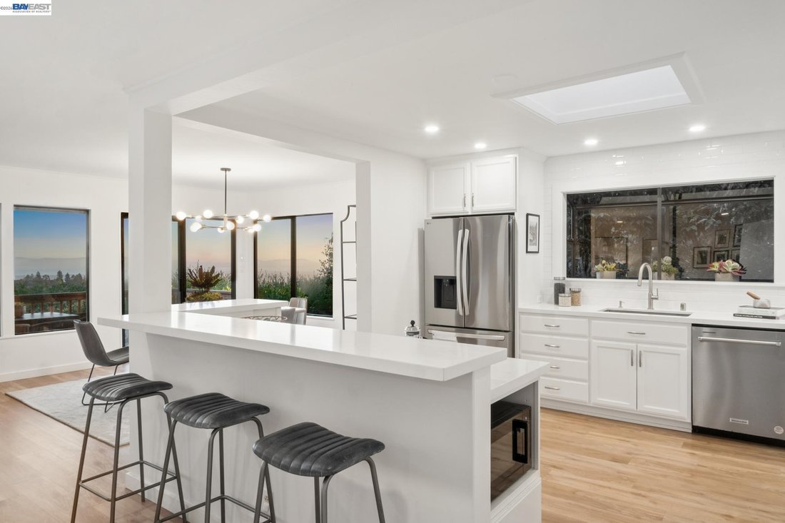 House in Oakland, California, United States 5 - 18502154