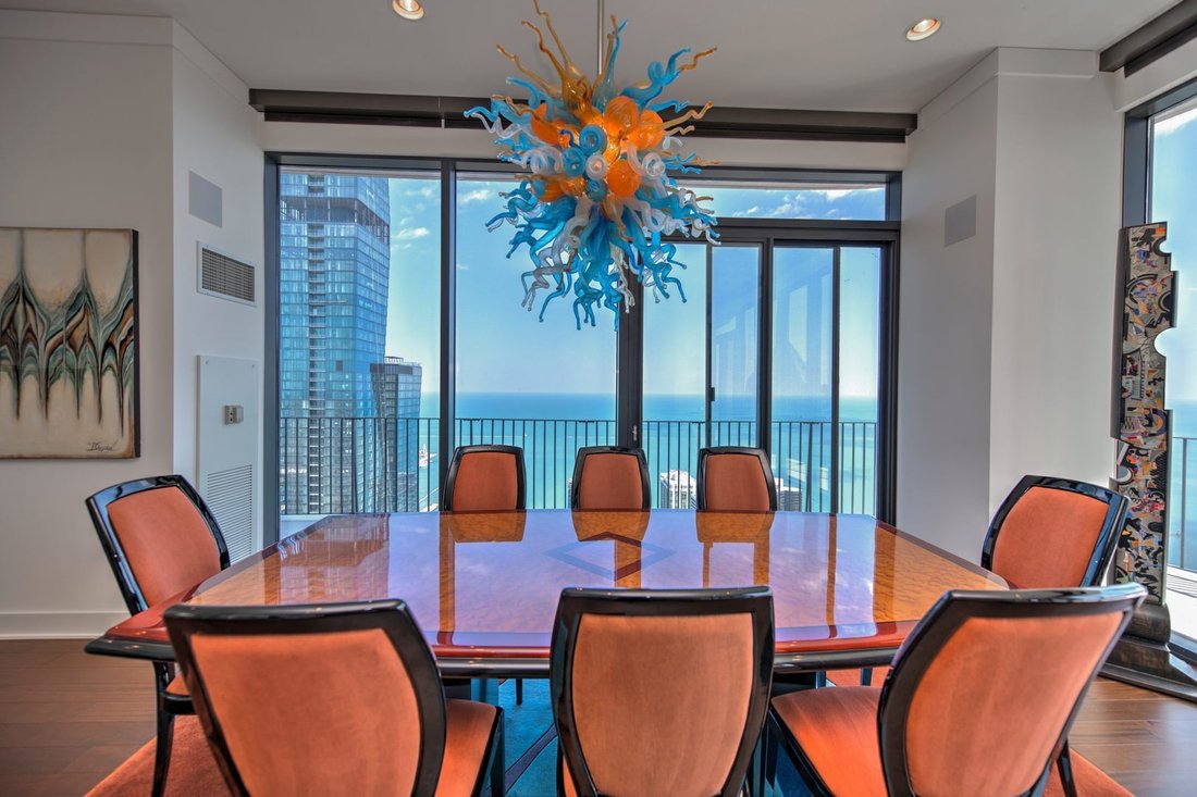 Condo in Chicago, Illinois, United States 4 - 18502730
