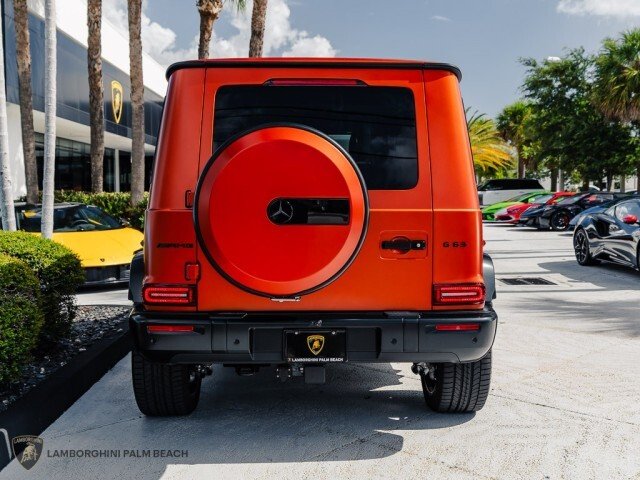 Suv in Palm Beach, FL, United States 5 - 18500518