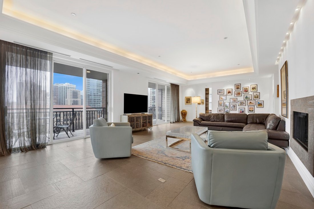 Condo in Chicago, Illinois, United States 4 - 18502755