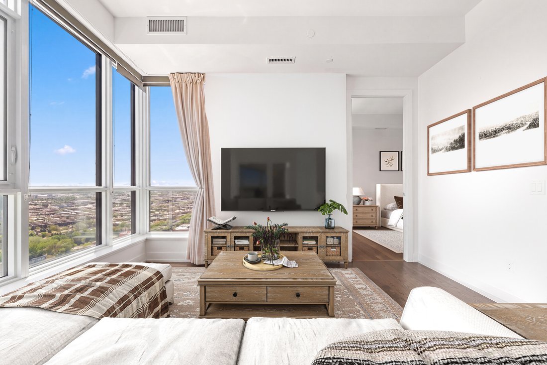 Condo in Toronto, Ontario, Canada 5 - 18039905