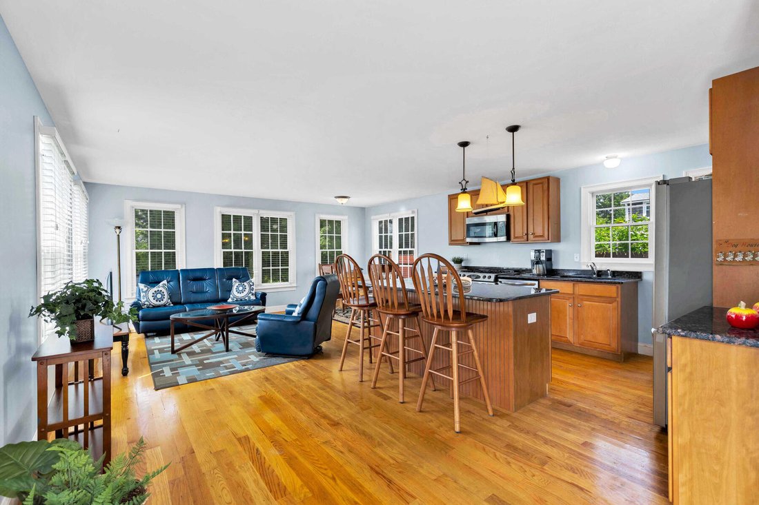 House in Bourne, Massachusetts, United States 3 - 18501326
