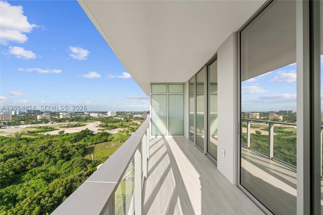 Condo in North Miami Beach, Florida, United States 1 - 18503150