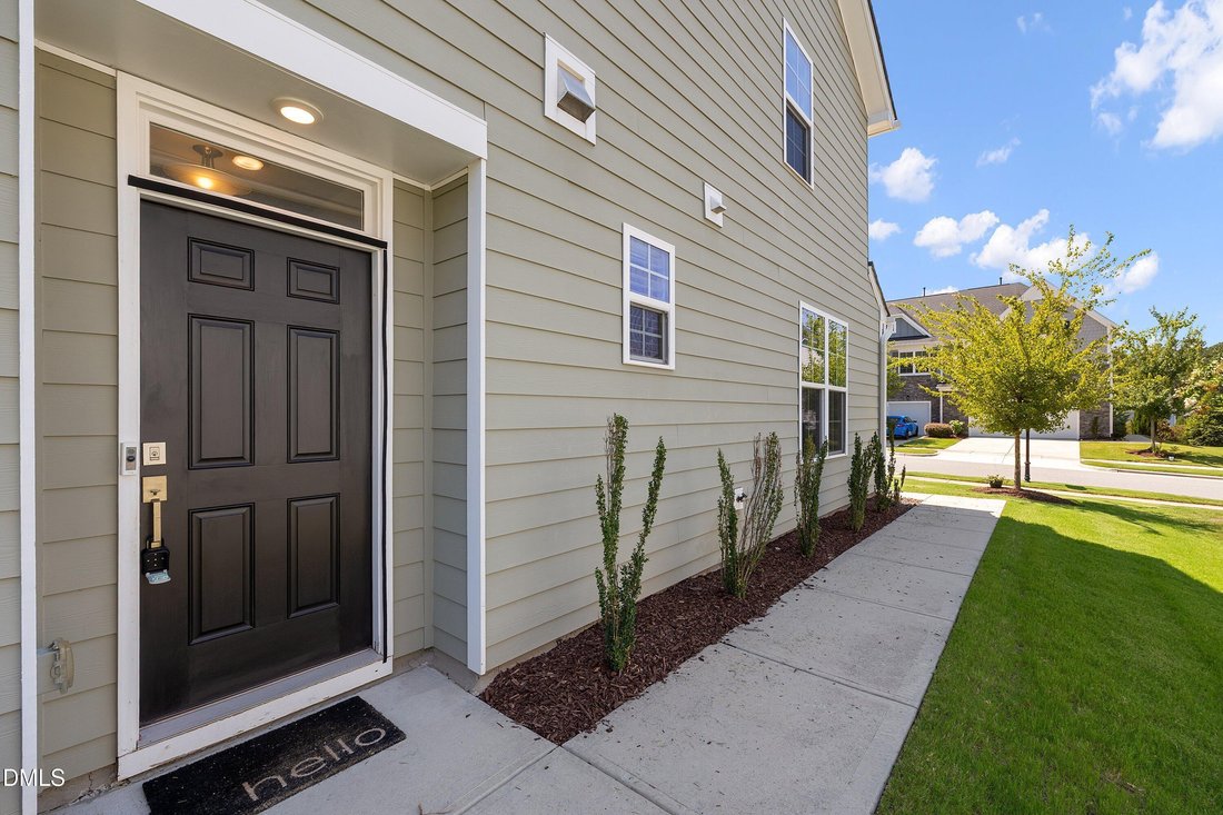 Townhouse in Cary, North Carolina, United States 3 - 18500125