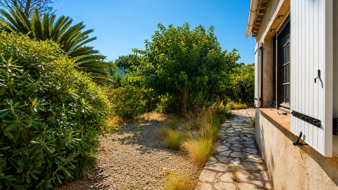 Villa in Exterieurs, Frejus, France 5 - 18502898