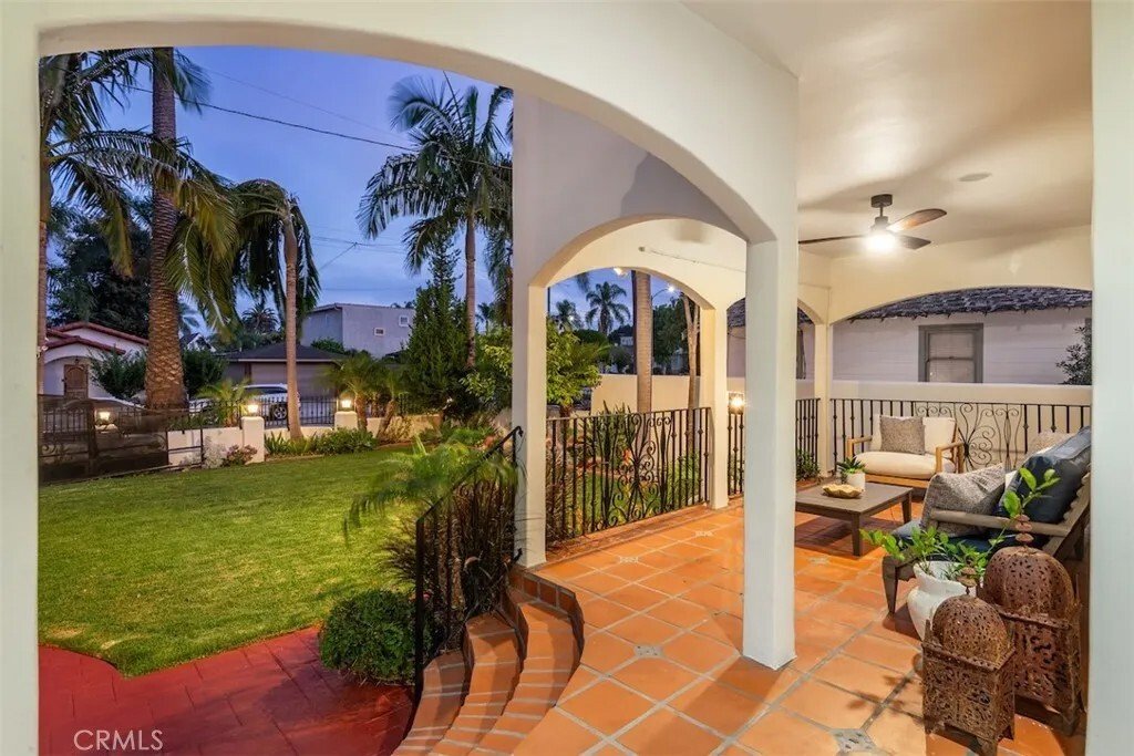 House in Signal Hill, California, United States 3 - 18503036
