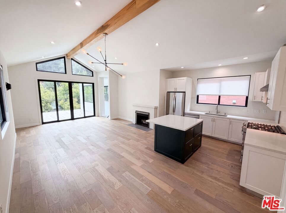 House in Los Angeles, California, United States 3 - 18501912