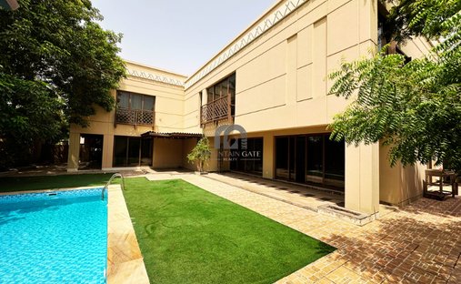 Villa in Sharjah, Emirato di Sharja, Emirati Arabi Uniti 1