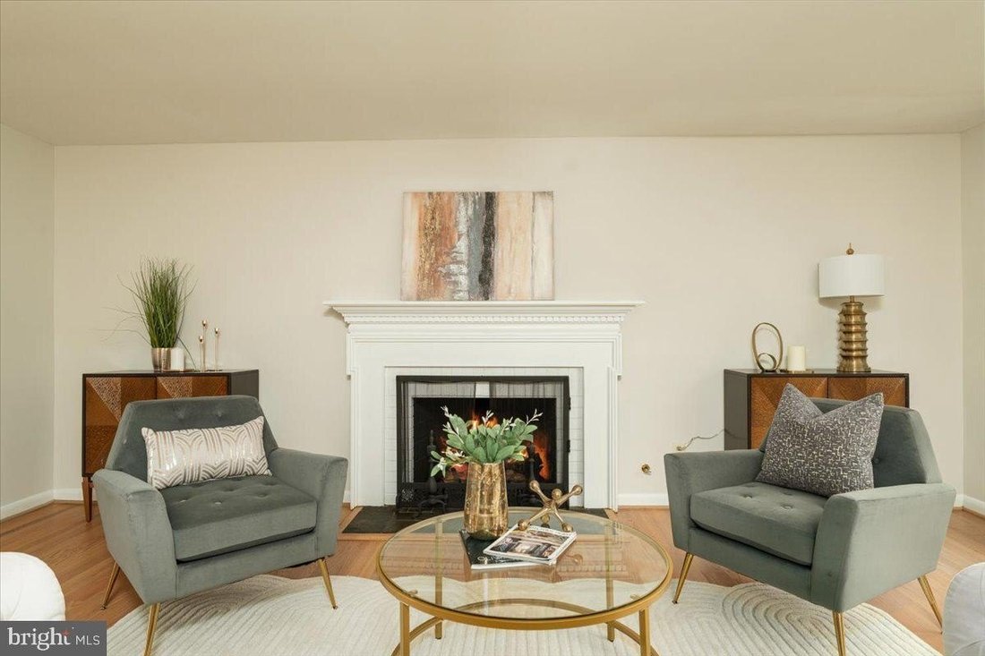House in Oakton, Virginia, United States 3 - 18505239