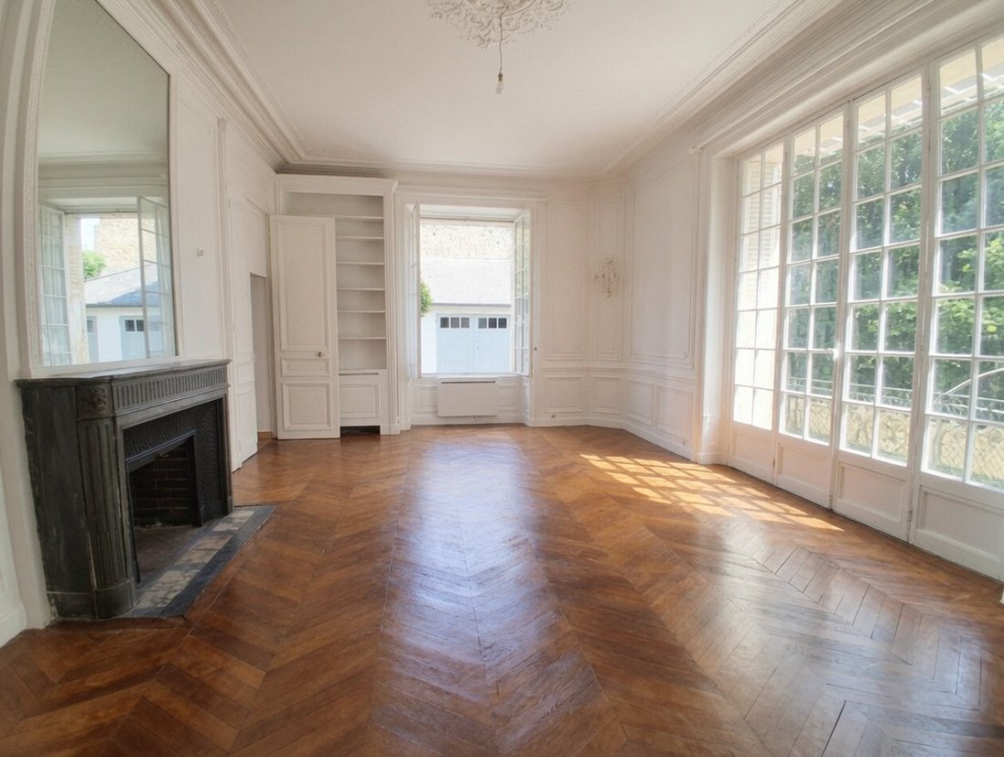 Apartment in Domaine National du Château, Versailles, France 2 - 18499860