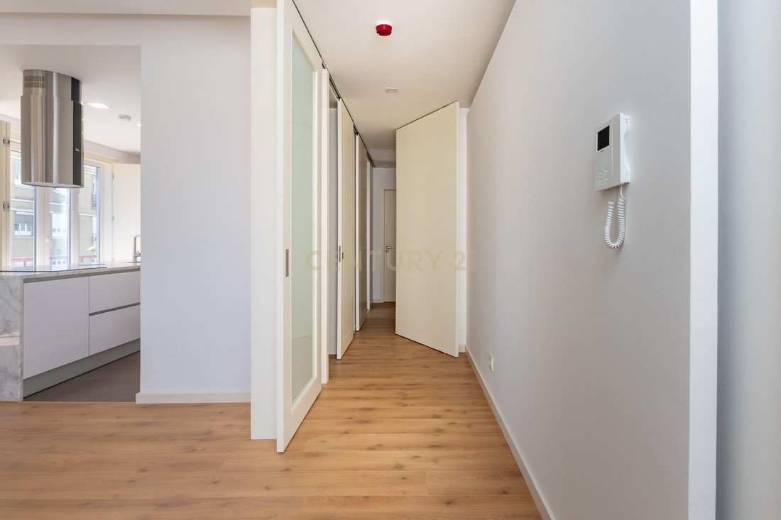 Apartment in Avenidas Novas, Lisbon, Portugal 5 - 16930154