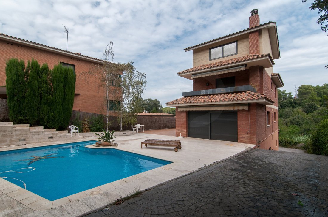 Villa à Sant Cugat del Vallès, Catalogne, Espagne 4 - 17946847