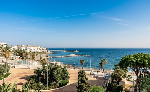 Apartment in Puerto Banus, Marbella, Spain 1