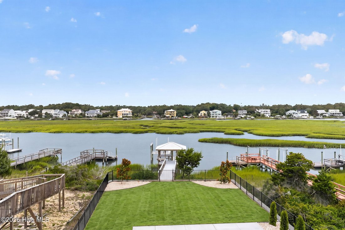 House in Oak Island, North Carolina, United States 5 - 18503347