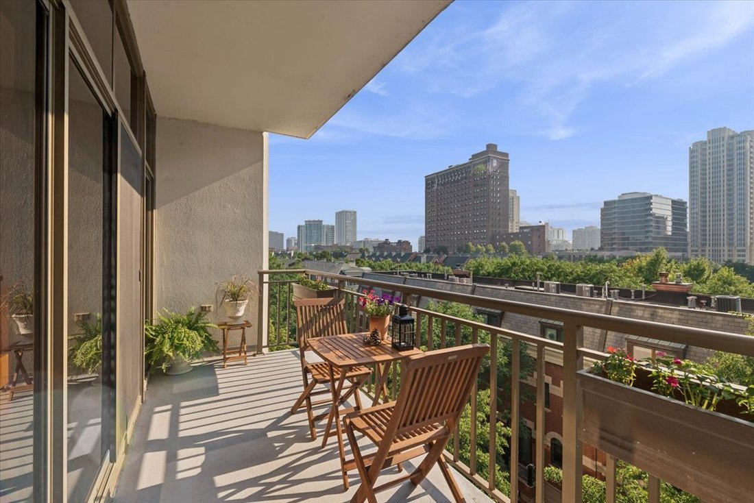 Condo in Chicago, Illinois, United States 5 - 18502842
