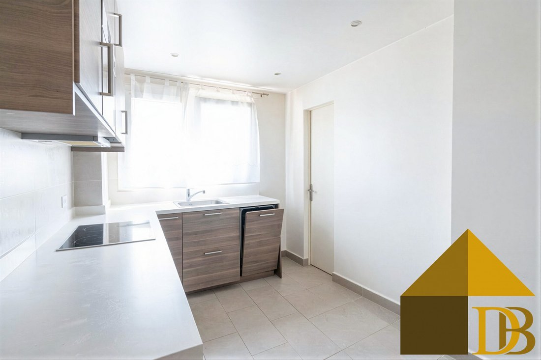 Apartment in Charentonneau, Maisons-Alfort, France 3 - 18505093