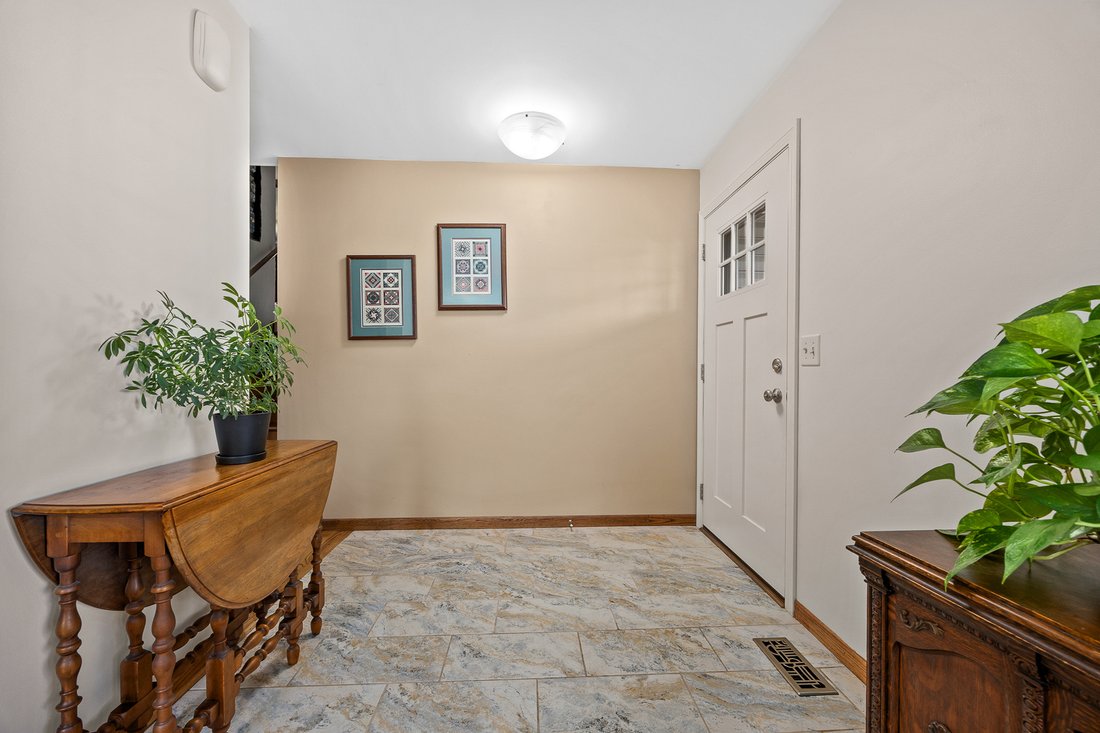 House in Downers Grove, Illinois, United States 2 - 18502736