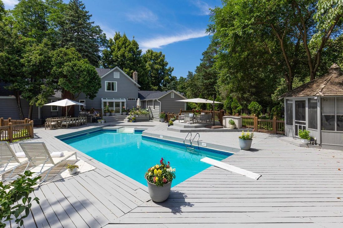 House in Deephaven, Minnesota, United States 2 - 18500373