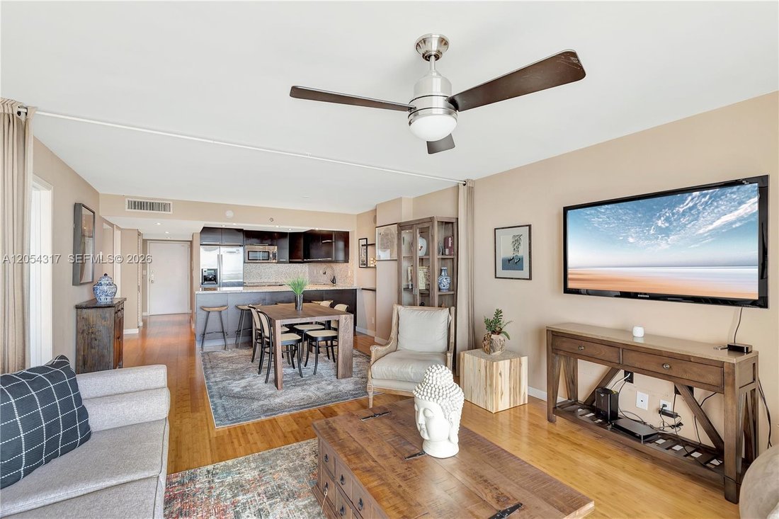 Condo in Miami Beach, Florida, United States 1 - 18503982