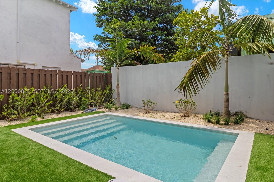 Townhouse in Miami, Florida, United States 3 - 18503153